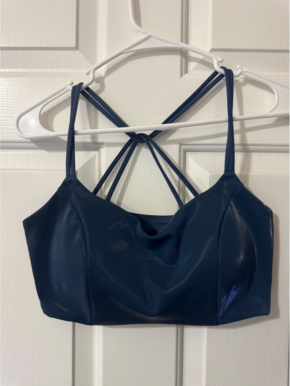 Victoria's Secret VSX Elevate Liquid Shine Strappy-Back Sports Bra